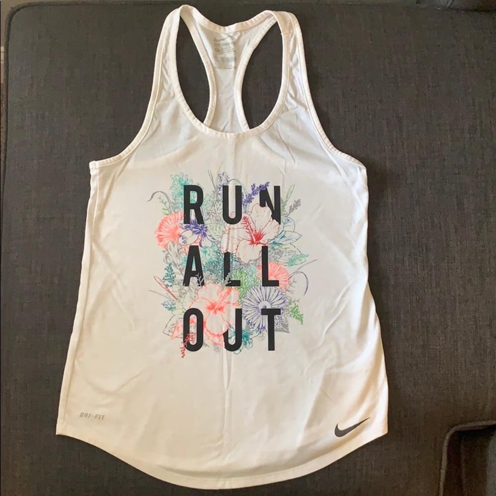 Nike workout tank 🌸